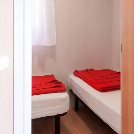 Holiday home Centro Vacanze Isuledda 220s *